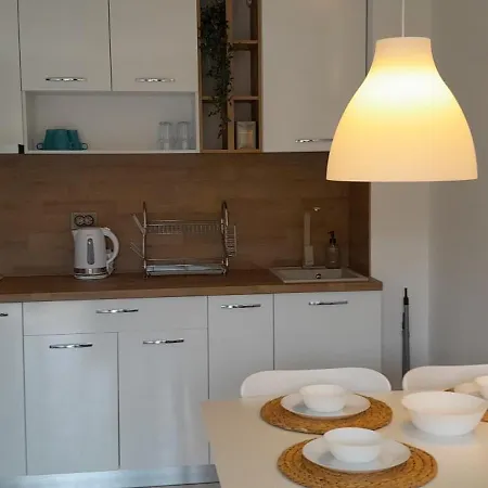 Lilia каваци, Apartamento *