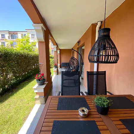 Lilia каваци, Apartamento