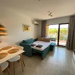 Lilia каваци, Apartmán *