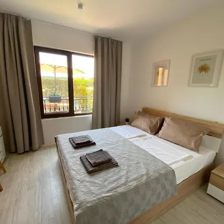 Lilia каваци, * Sozopol