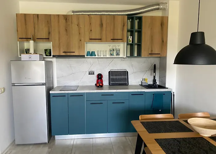 Lilia каваци, *