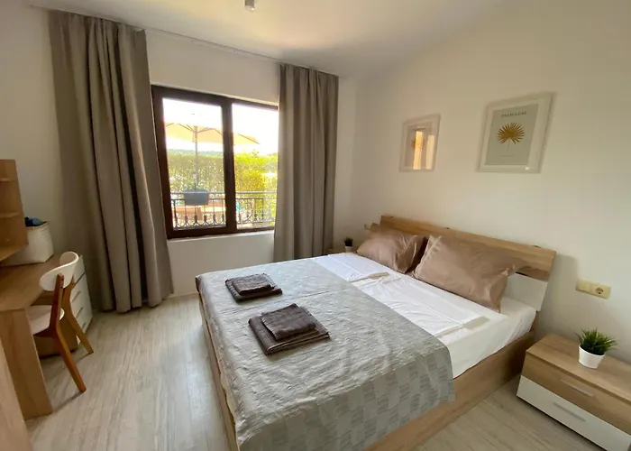 Lilia каваци, * Sozopol